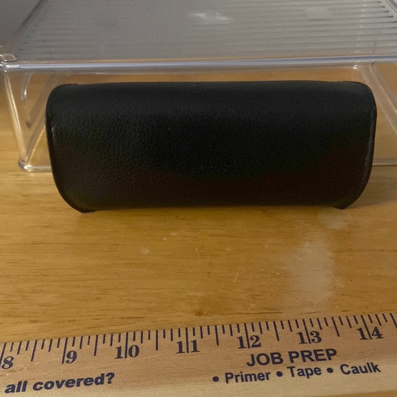 Ray-Ban glasses CASE only. Black and black interior - Picture 3 of 3
